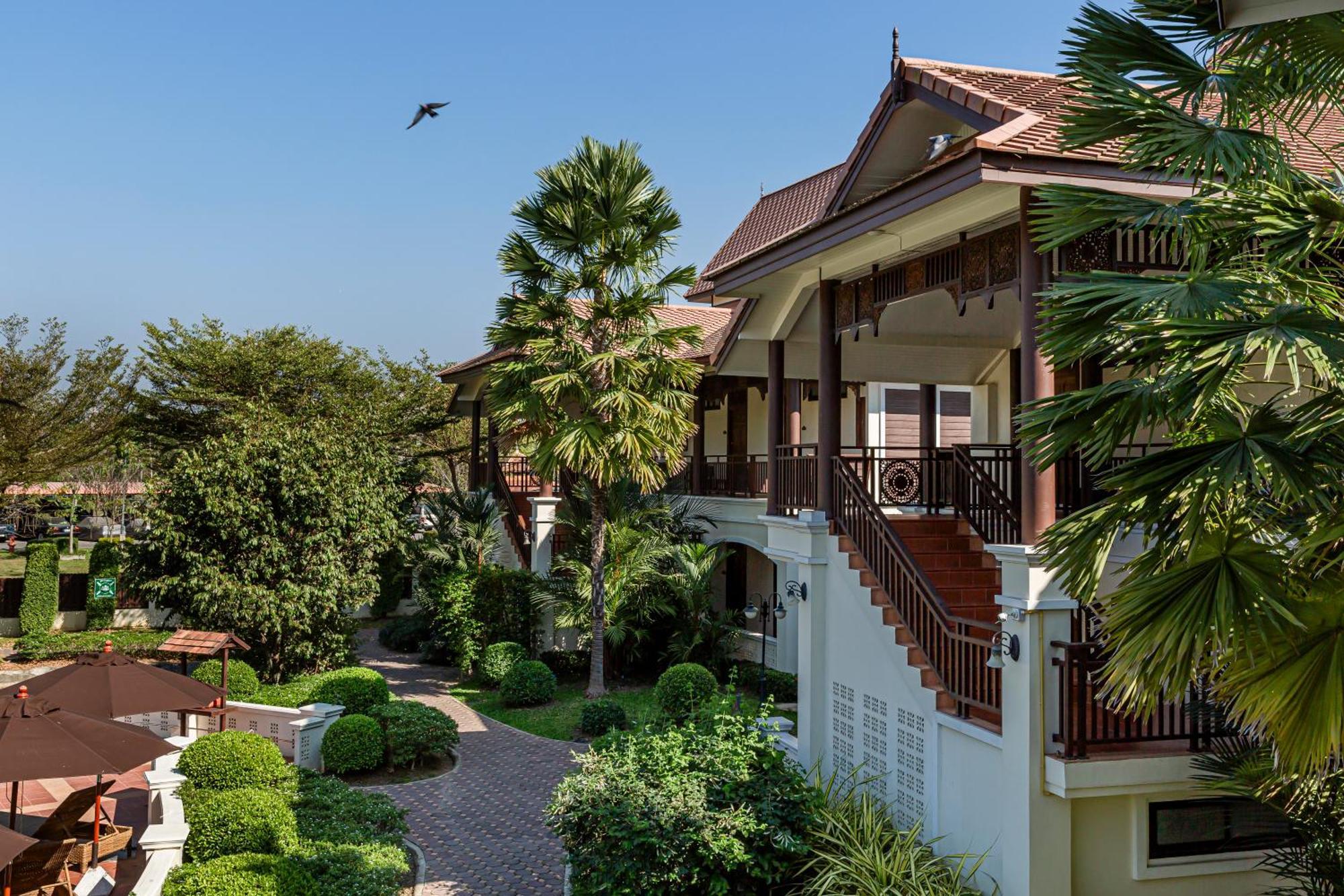Horizon Village & Resort Doi Saket Екстериор снимка
