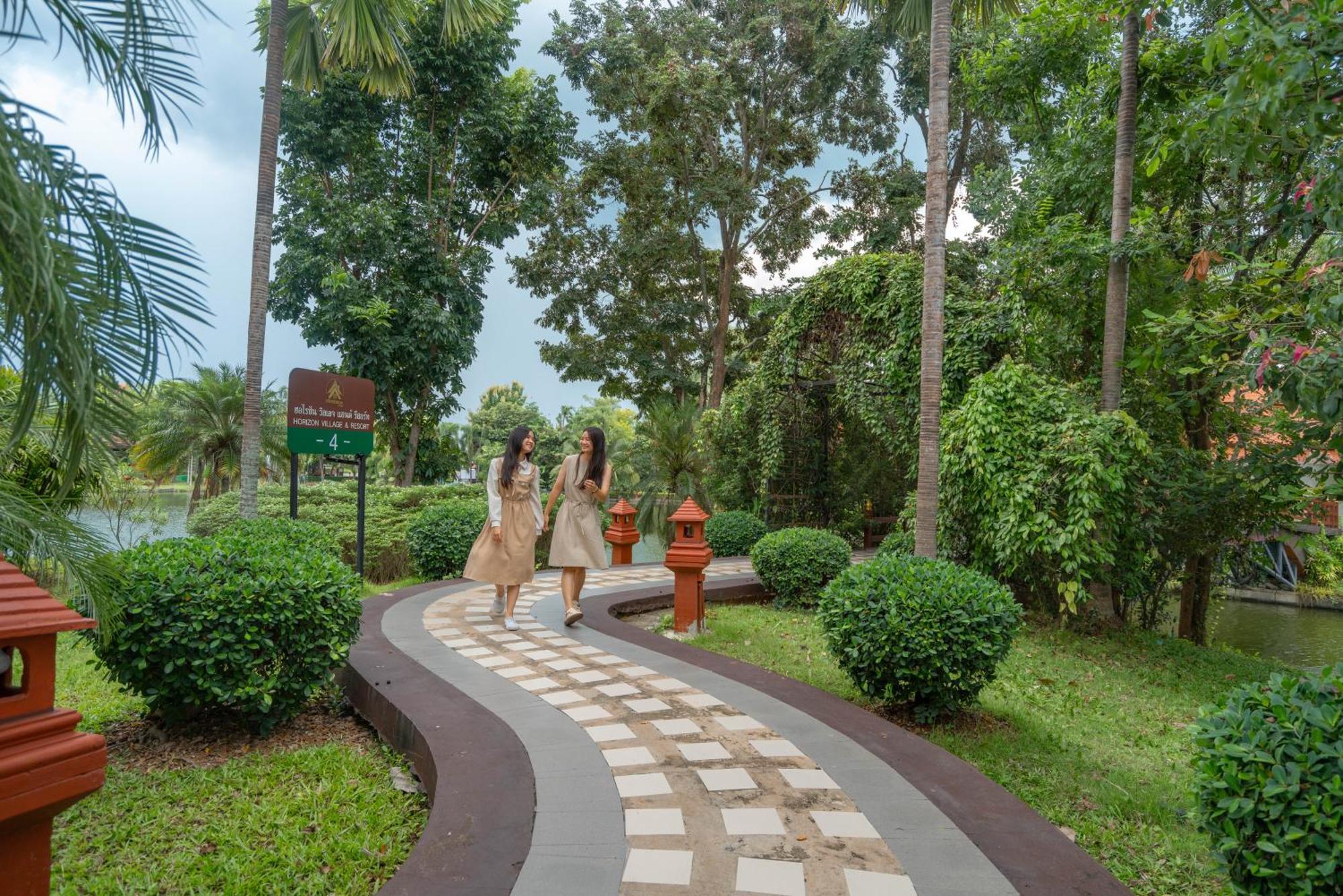 Horizon Village & Resort Doi Saket Екстериор снимка
